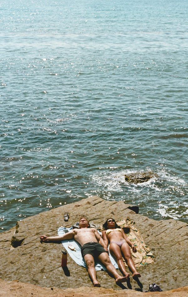 pexels-mediocrememories-2530177
